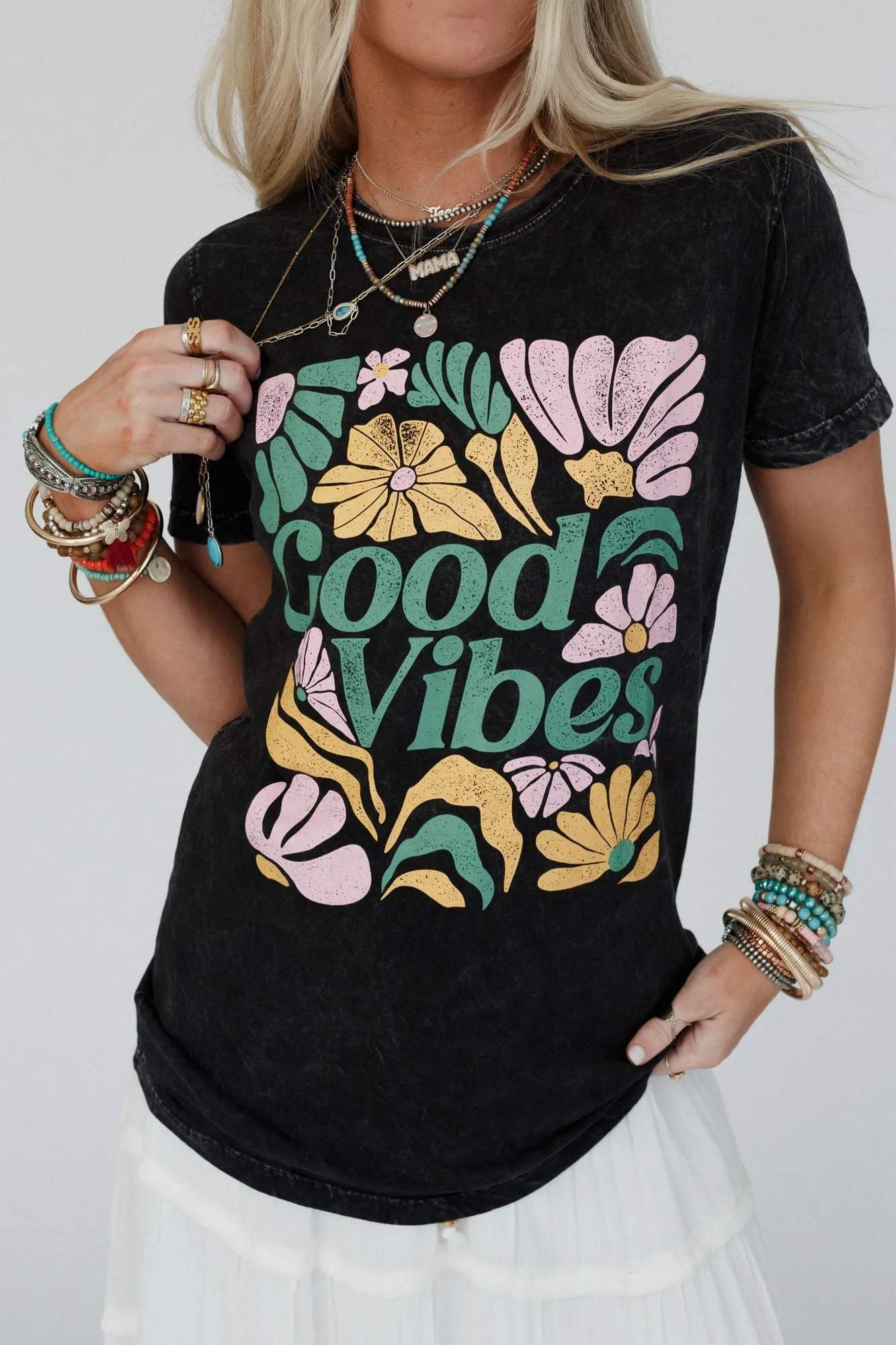 All Good Vibes Graphic Tee - Black