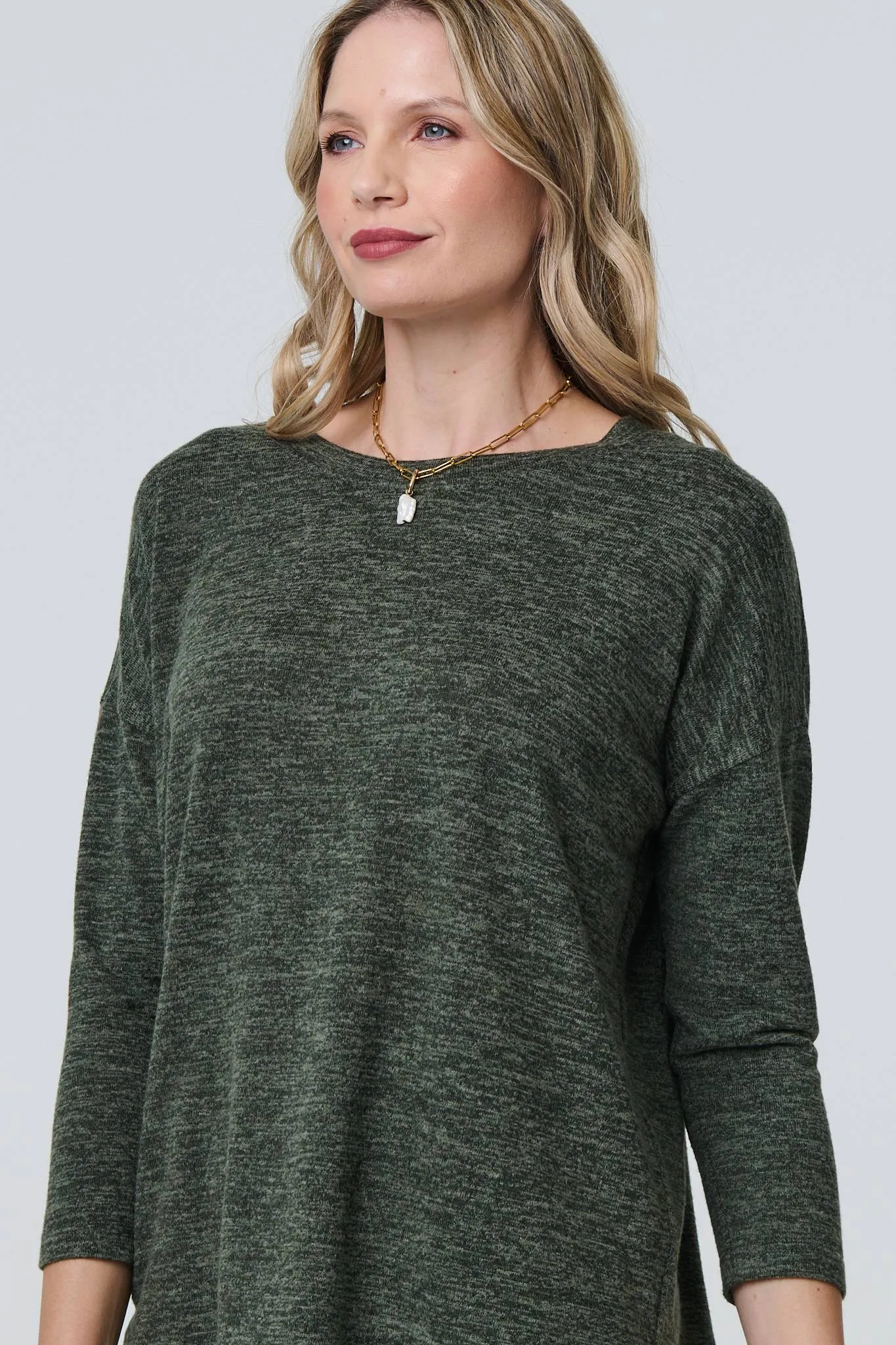 Relaxed Boat Neck 3/4 Sleeve Top