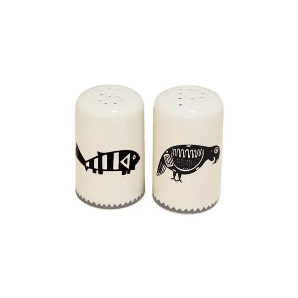 Salt & Pepper Shakers - White & Black | Mimbreño